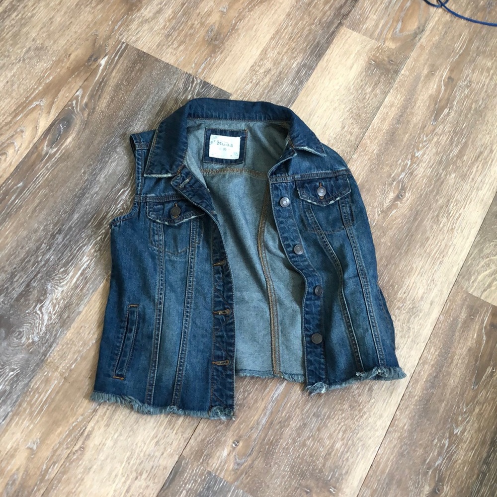 Size extra small Mudd Denim Vest
